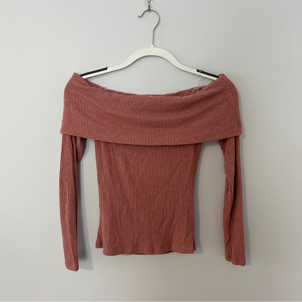 Off the shoulder long sleeve